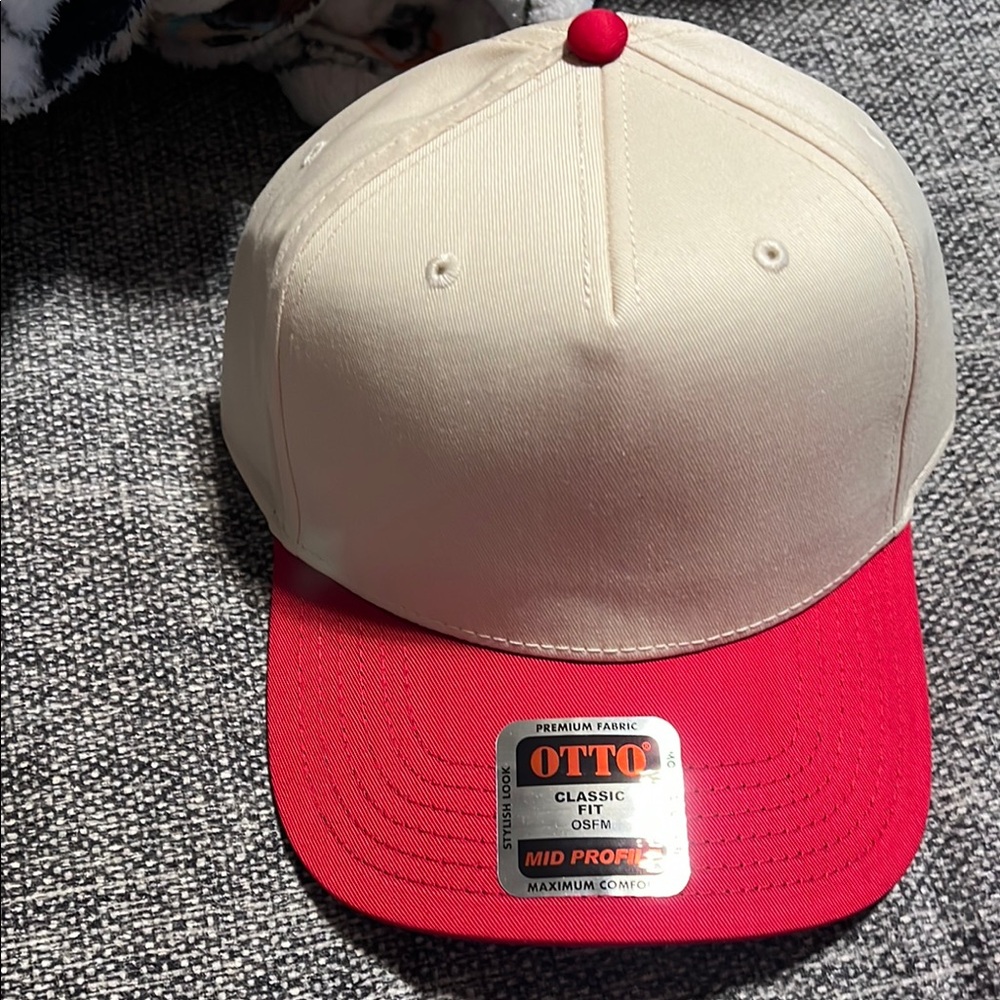 NWOT OTTO Red and Cream Two-Toned Hat